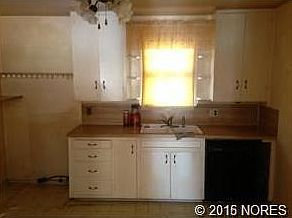 3rd image of 2617 E Newton Ct