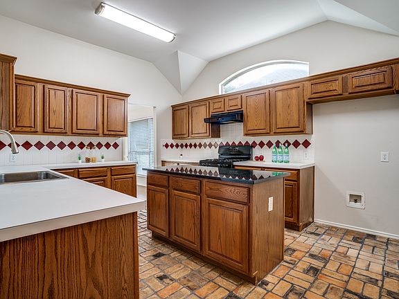 5th image of 11910 Amber Valley Dr