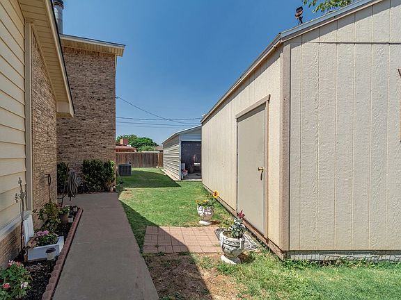 4th image of 12 Harned Court