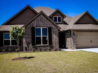 1301 S 74th St, Broken Arrow, OK 74014