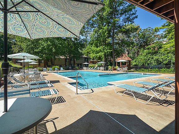 4th image of 5570 Harlan Sq