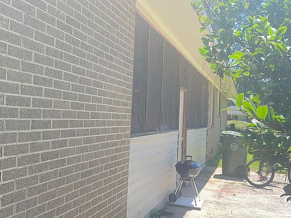 3rd image of 615 Forrest Dr