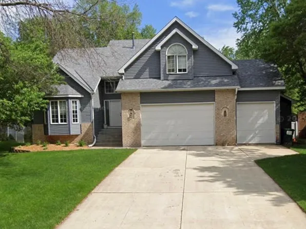 1697 120th Ln NE, Blaine, MN 55449