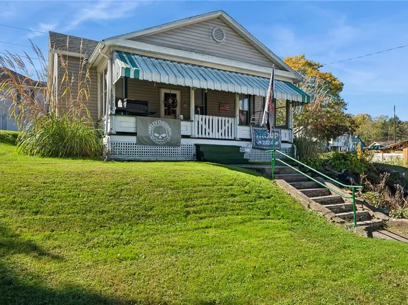 1316 Hancock Ave, Vandergrift, PA 15690