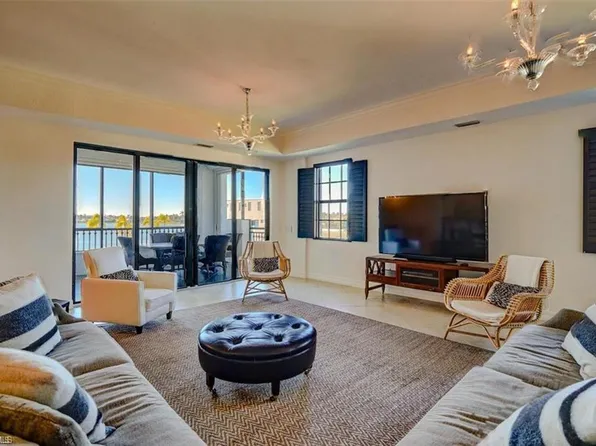 10721 Mirasol Dr APT 301, Miromar Lakes, FL 33913