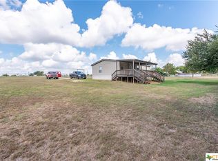 960 Ander St, Seguin, TX 78155