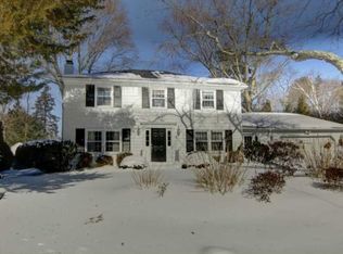 6 Jennys Ln, Barrington, RI 02806