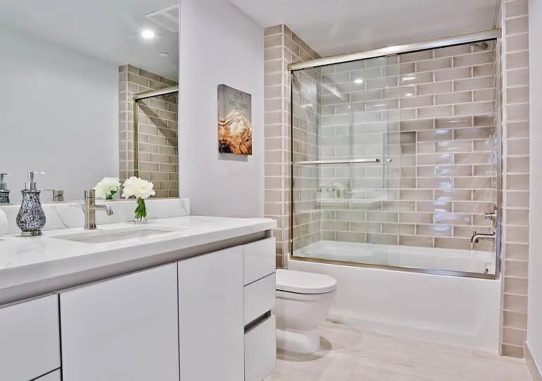 727 Wilcox Ave #305 — Photo 5