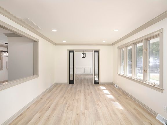 5th image of 3479 Lansdowne Dr