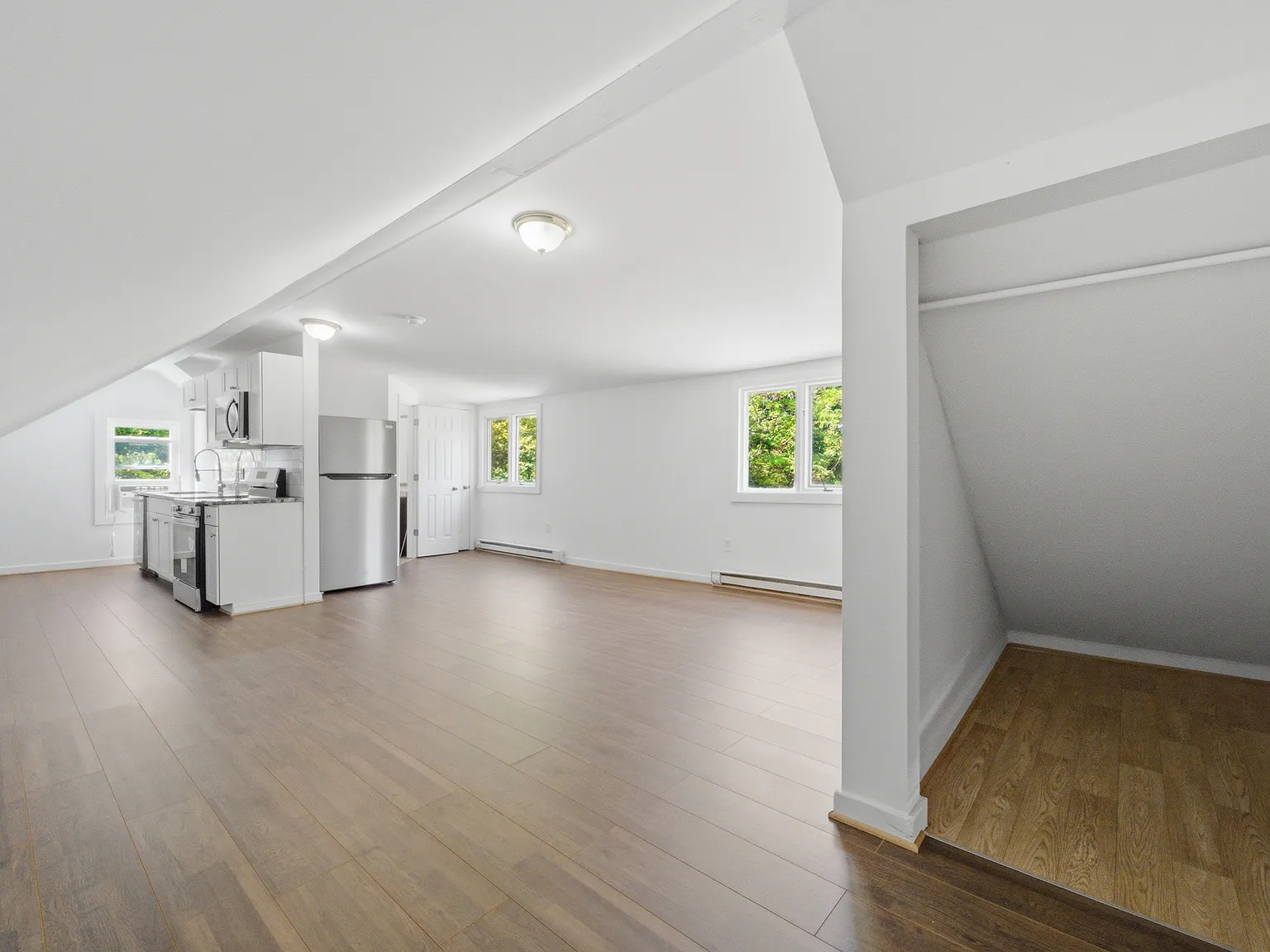 Studio, 455 sqft, $1,295 — Photo 3