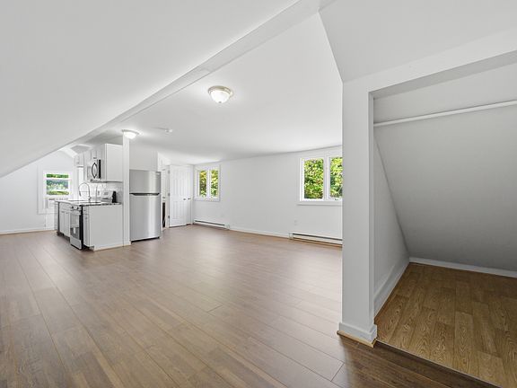 3rd image of 302 Marlin Dr #2