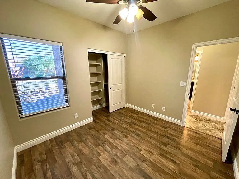 2448 Cliff Rose Way — Photo 17