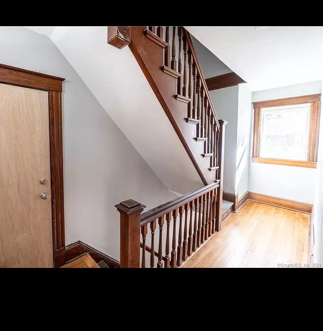 3 bed, 1.0 bath, 1300 sqft, $1,650 — Photo 3