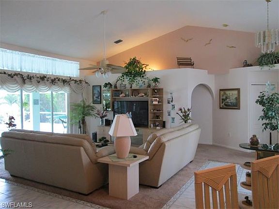 2nd image of 1315 SE 5th Ct