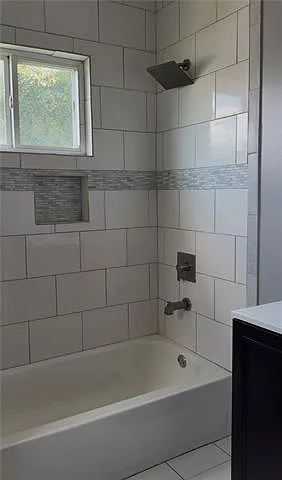 2318 Seminole Ln — Photo 2