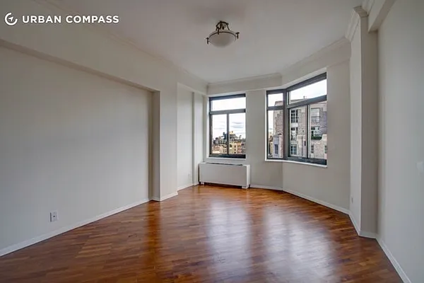 Rented by Compass | media 28