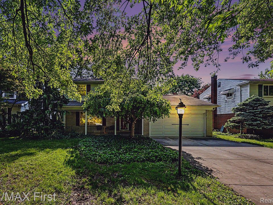 1st image of 60 Hillcrest Blvd