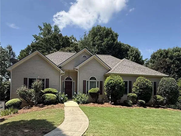 4090 Chestnut Springs Ct, Cumming, GA 30041