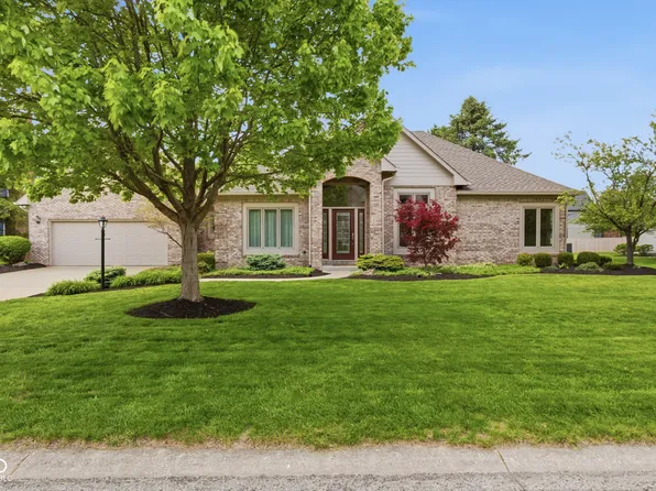 14936 Trotter Ct, Carmel, IN 46032