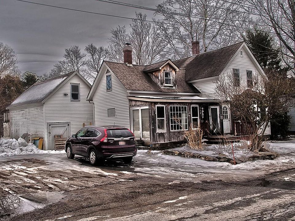 1st image of 129 Woodlawn St