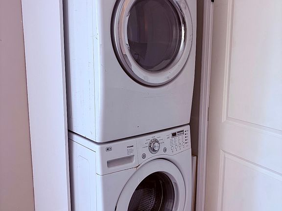 2nd image of 23401 Schoenborn St #9