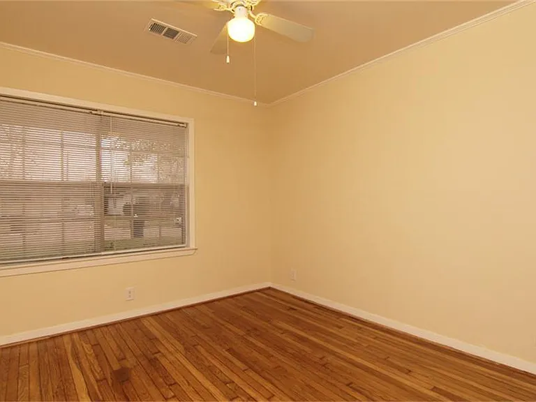 8526 Friendship Rd — Photo 16