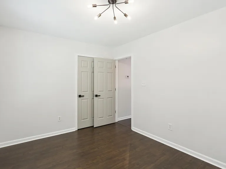 1579 Liberty Ave SE — Photo 16