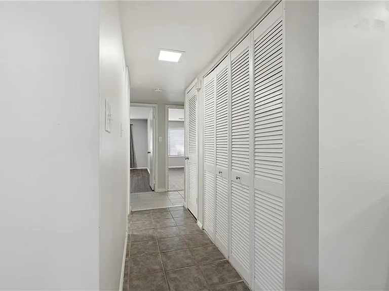 2183 Surrey Ct SE — Photo 17