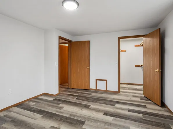214 Berger Street, 214 Berger St #2, Green Bay, WI 54302