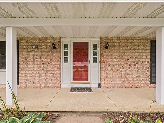 5th image of 2408 Bedford Dr