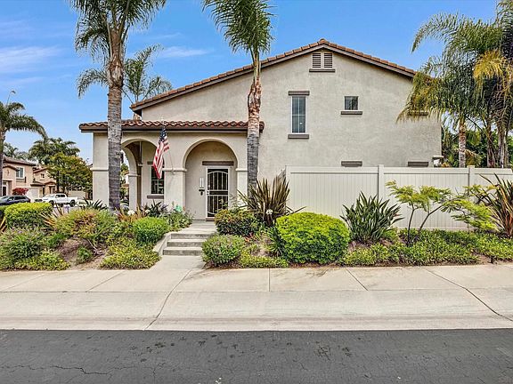 2nd image of 3985 Carino Way