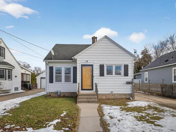 1028 5th Ave SE, Rochester, MN 55904