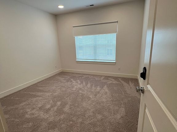 3rd image of 700 N Dupont Ave #212C