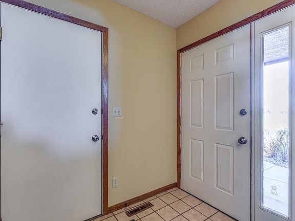 5th image of 13419 Narcissus St NW