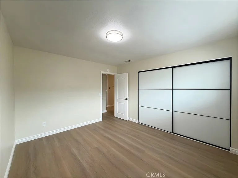 7689 Cornel Ct — Photo 16