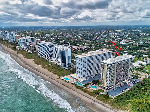 Home For Sale In Cloister Del Mar