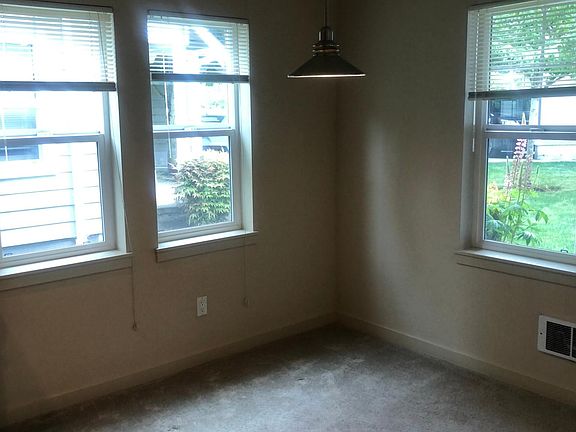 5th image of 16515 33rd Ave W #13