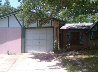 1013 Candlewick St, Arlington, TX 76014