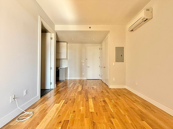 2nd image of 1034 Greene Ave #6K