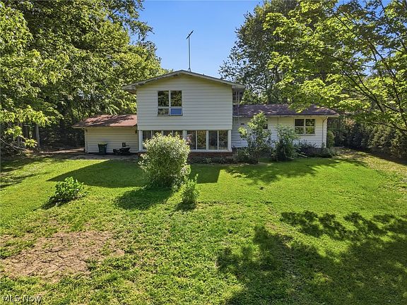 2nd image of 2648 River Rd