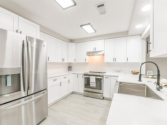 5th image of 5347 Royal Pkwy
