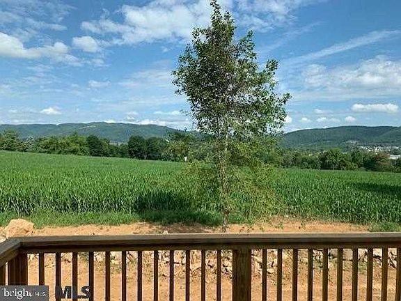 5th image of 139 Bilberry Cir