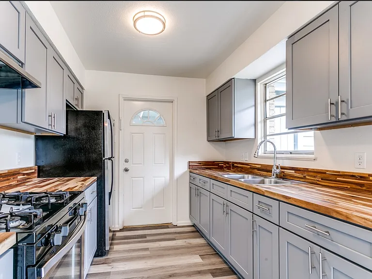 451 Kate Schenck Ave — Photo 17