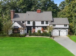 45 Hathaway Ln, White Plains, NY 10605