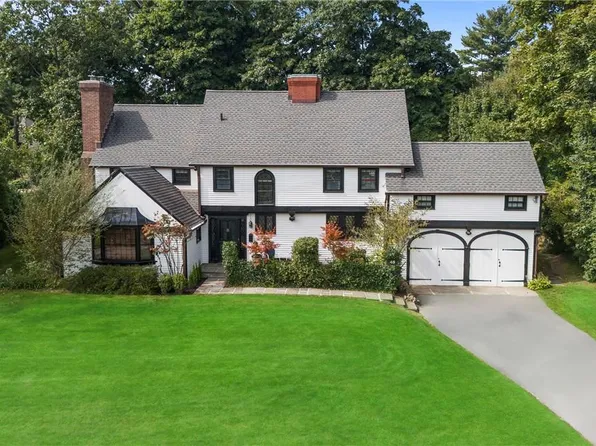 45 Hathaway Lane, White Plains, NY 10605