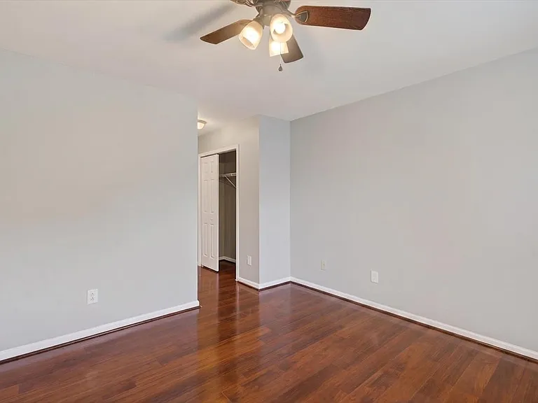 3445 Broadwick St — Photo 27