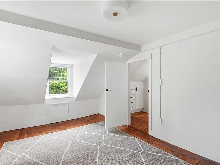 16 West St — Photo 16