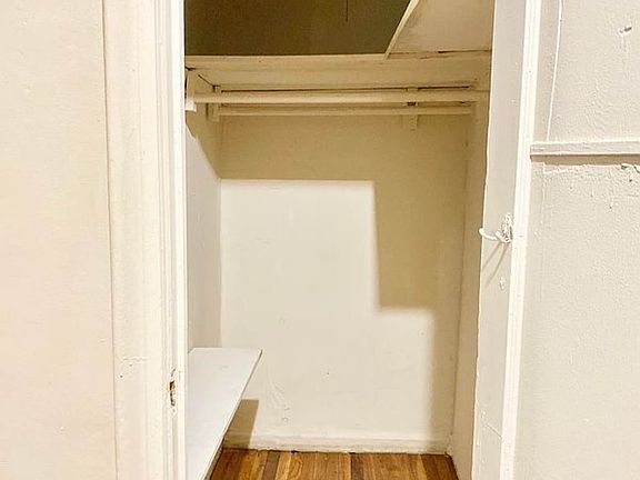 4th image of 2277 Andrews Ave N #5E