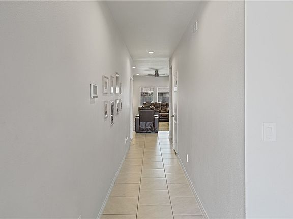 2nd image of 3918 Shiva Dr