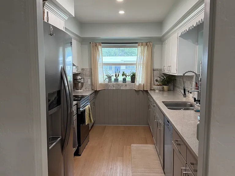 3008 W Marlin Ave — Photo 5